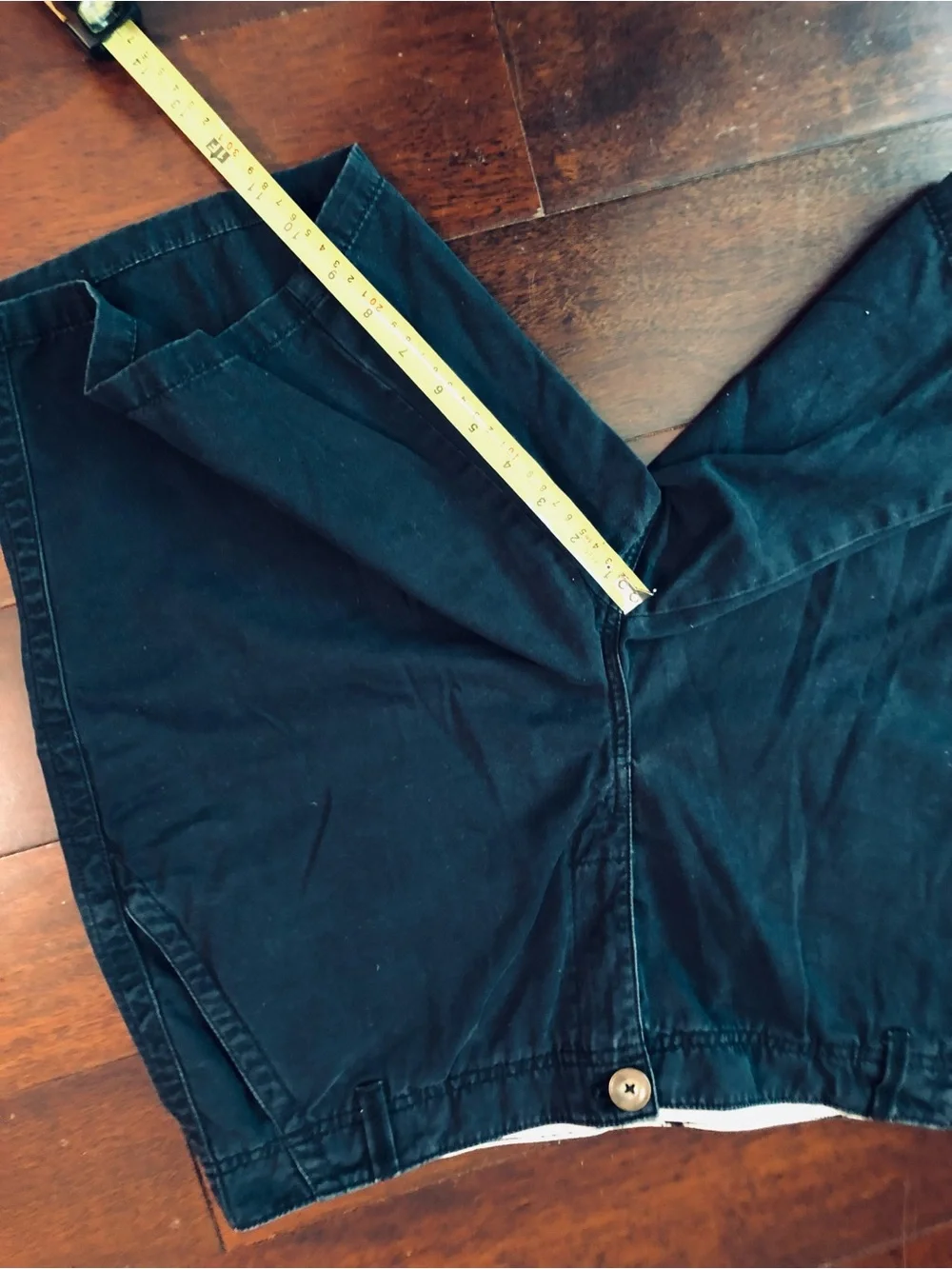 Eddie Bauer Navy Blue Blakely Fit Chino Shorts Cotton Womens 16 Lived-In Fade